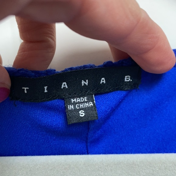 Tiana B. Royal Blue lace shift dress - Picture 3 of 6